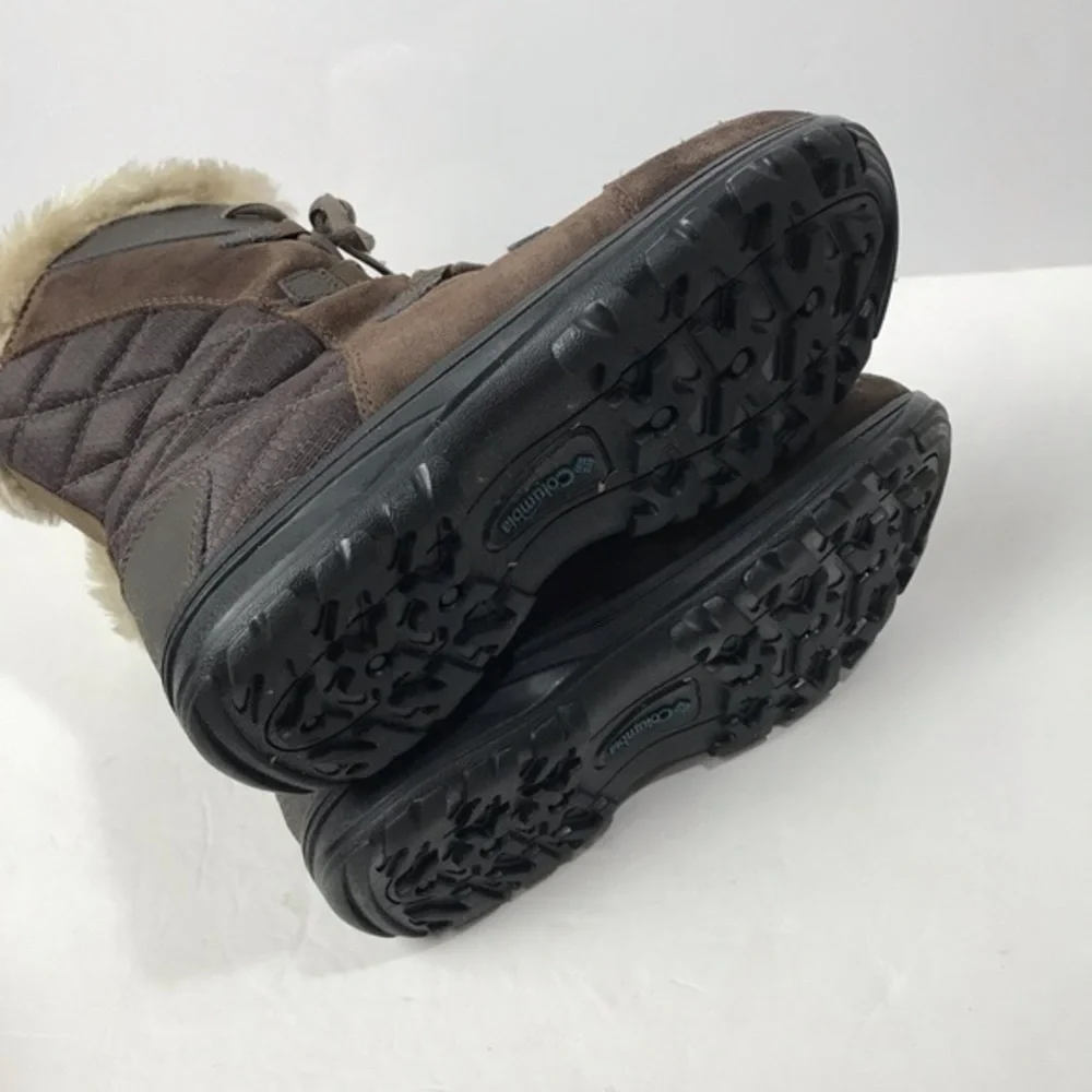 Columbia Women's Ice Maiden II Snow Boot, size 6 , brown Good used condition